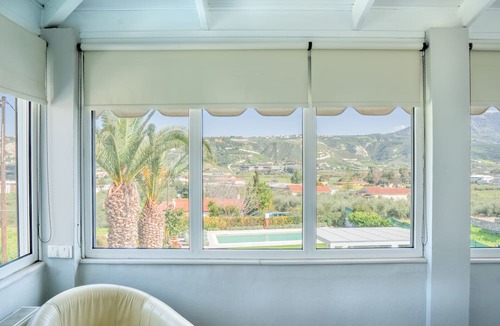 Finikia Villa | Luxury Garden Villa with Swimming pool