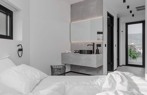 Ioannina House | No Stars