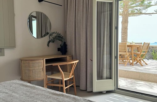 Firostefani House | Morfes Luxury Suites by Caldera Houses
