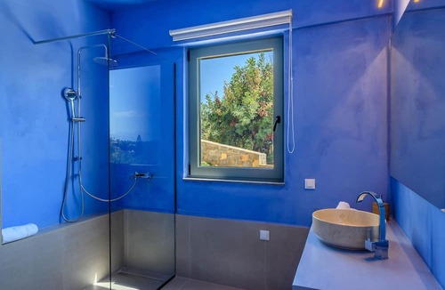 Agios Nikolaos Town House | Roots Suites in Crete