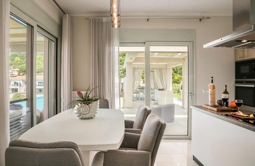 Sarlata Villa | Casa Laura - Sky Lounge Villas