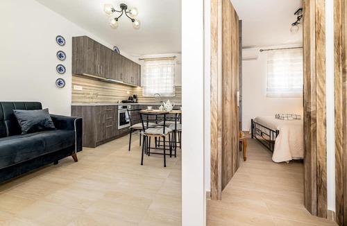 Ano Vasilikos Hotel | Arazzo Apartments