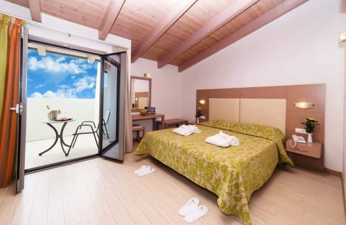 Panormos Hotel | Panormo Beach