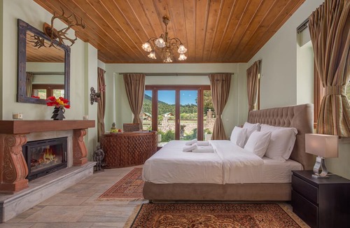 Kato Pedina Hotel | ViP Chalet 4 seasons