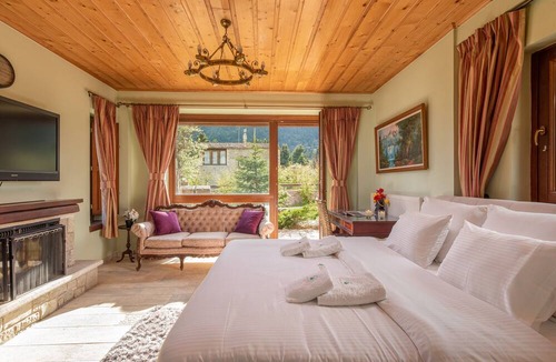 Kato Pedina Hotel | ViP Chalet 4 seasons