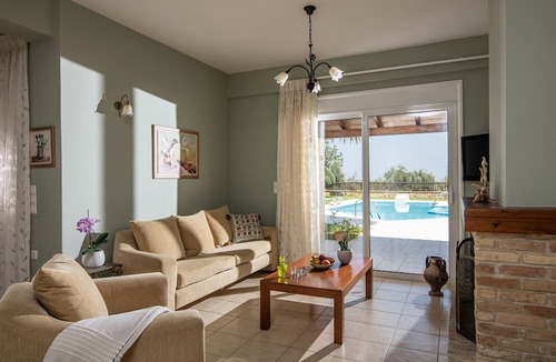 Gerani Villa | Gerani Villas