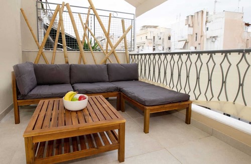 Plaka Condo | 3 bedroom apt next to Syntagma with Acropolis view, Luxury Apartment