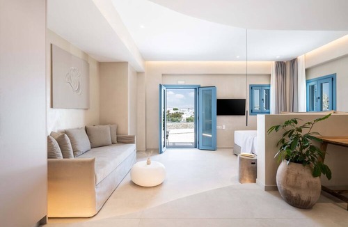 Naousa RV Rental | Aura Suites Paros