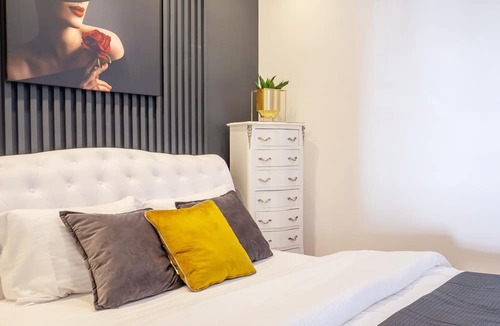 Alimos Apartment | EcoStay-Infinity 2bdr business class apartment by the sea