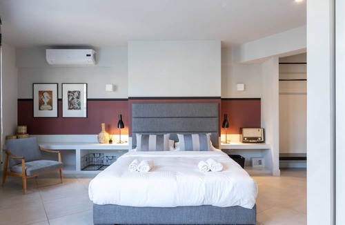 Psirri Apartment | Superb Central Athens Suite with Rooftop – Perfect for 5 Guests, 85sqm