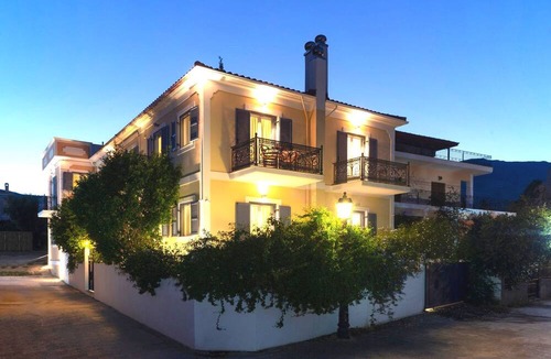 Galaxidi Apartment | Nautilus Luxury Suites