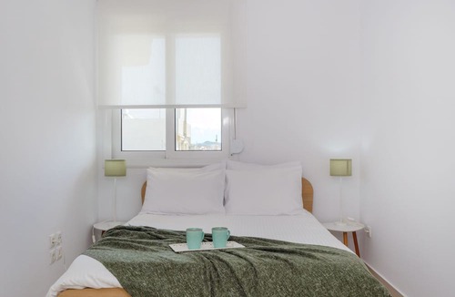 Heraklion Apartment | ★ GPK Bright & Stylish 4BR | Central Getaway | Free Parking