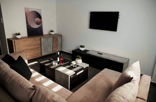 Agios Onoufrios Apartment | Lf Suites