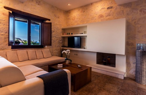 Marathias Villa | Exensian Villas & Suites