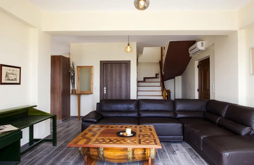 Stironas House | Foivos and Athina Villas