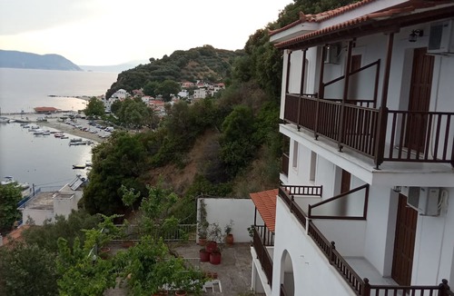 Loutraki Apartment | Selenunda