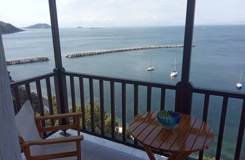 Loutraki Apartment | Selenunda