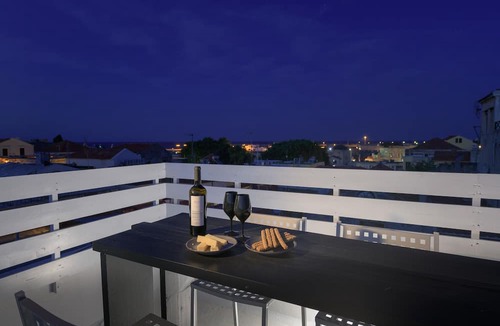 Rhodes Old Town Apartment | Alley 7