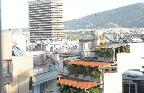 Ampelokipoi Apartment | Premium Penthouse with Stunning Views and Free Gated Parking next to Metro
