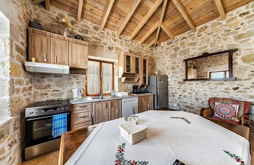 Archanes Apartment | Guest House Aphrodite First
