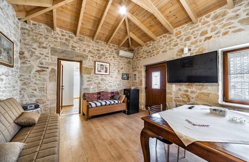 Archanes Apartment | Guest House Aphrodite First