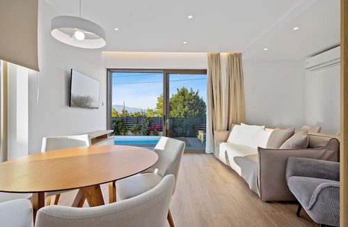 Corinth Villa | Saronia Estate