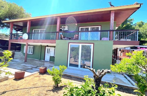 Markopoulo Mesogaias House | Large Sea View Villa Near Athens Airport