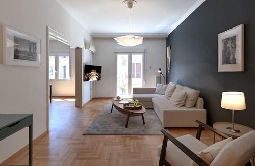 Kypseli Apartment | Ithakis12 Chic Renovated Hideaway in Vibrant Squar