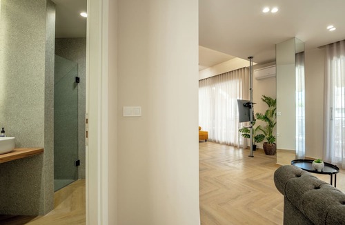 Monastiraki Apartment | Apt in Monastiraki with balcony and Acropolis view