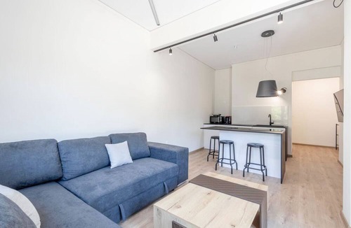 Athens Apartment | Spacious 3-Bedroom Dual Apartment in City Centre