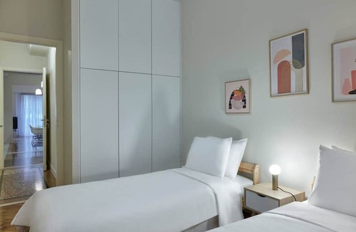 Kolonaki Apartment | Quiet, central 2bd Apt, Kolonaki