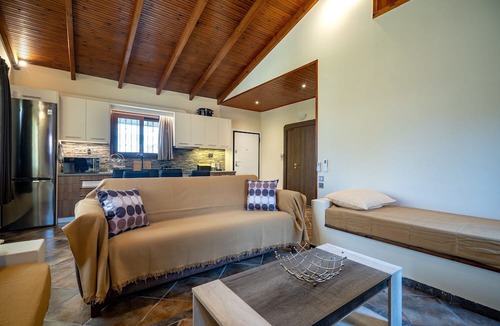 Nea Makri Apartment | Seaside Serenity Retreat – Nea Makri by ΜΡS