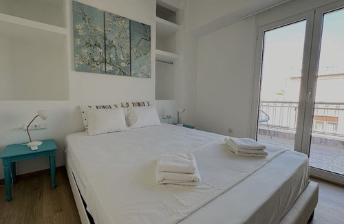 Omonia Apartment | 6th Floor Skyline View Studio 2 in Athens