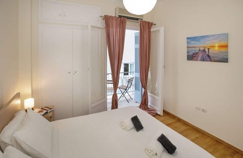 Pangrati Apartment | Modern Rental with Cozy Charm by GHH