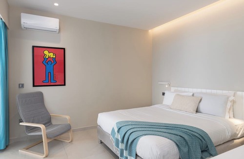 Vouliagmeni Apartment | 2BD Luxury Sea View Penthouse in Astir Beach