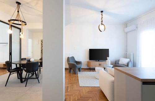 Pangrati Apartment | LIV - Elegant City Stay in Pagrati
