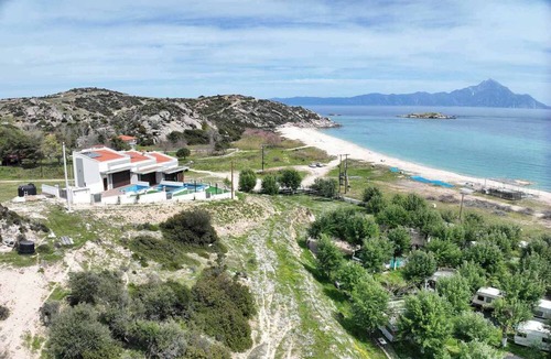 Sithonia House | The Diamond of Kriaritsi private pools