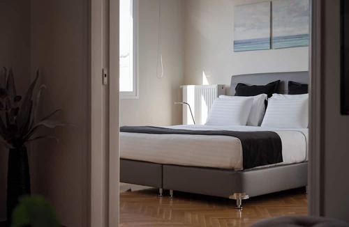 Ampelokipoi Apartment | Athenian Heritage Residences
