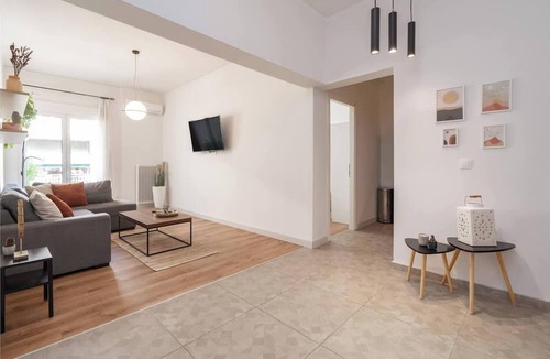 Pangrati Apartment | ☆Kalimarmaro 3BD Apt For Max Fun & Comfortability☆