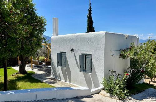 Dirfys-Messapia House | Mykonaki
