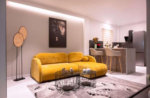Patras Apartment | Light & Kozy Apartment - Central Patra Luxury Stay