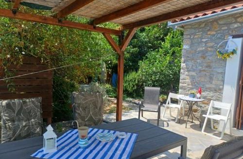 Argalasti House | Avra House in Argalasti