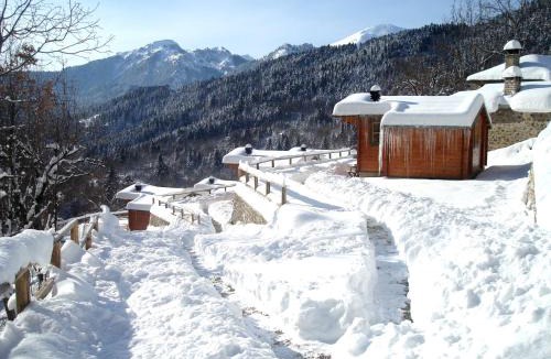 Lake Plastiras House | Wild Life Chalets