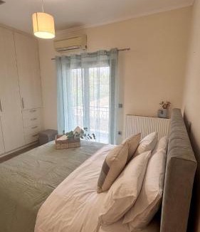 Oropos Apartment | Calma House Luxury by the Sea Chalkoutsi Oropos