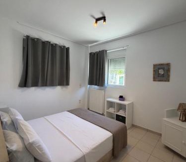 Paralias Apartment | By Dia no1
