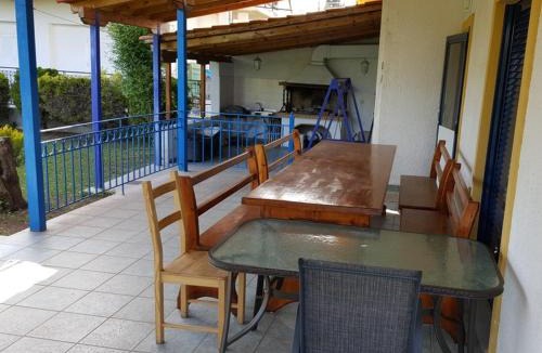 Stylida House | Villa for 14 Guests near the sea - 100m