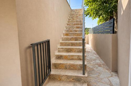 Elation House | Selene House