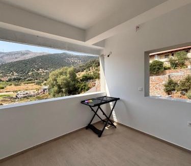 Kymi-Aliveri House | Almira Suites by the sea 3