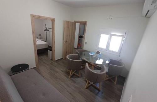Spata-Artemida Apartment | Nára house 3