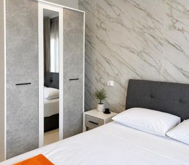 Katerini Apartment | Sea View Port Apartment Paralia Katerini
